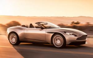 Aston Martin DB11 V8 Volante 2018 года (WW)